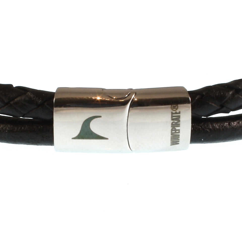 lederarmband-herren-schwarz-swell-geflochten-Edelstahlverschluss-detail-wavepirate-shop-mx