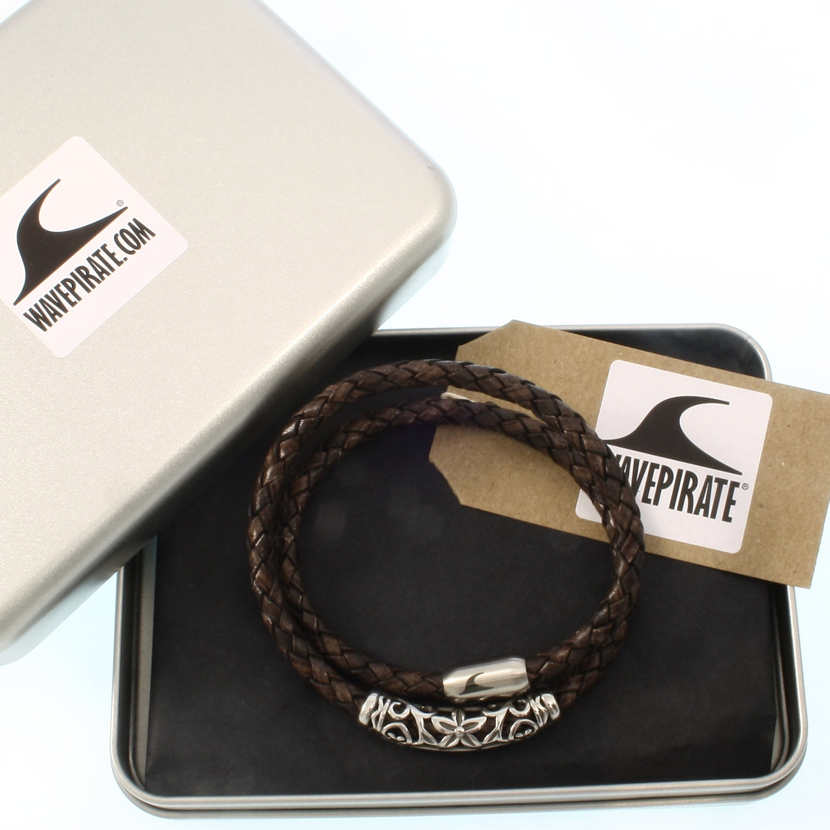 lederhalskette-herren-damen-braun-silber-xo-geflochten-Edelstahlverschluss-geschenkverpackung-wavepirate-shop-f