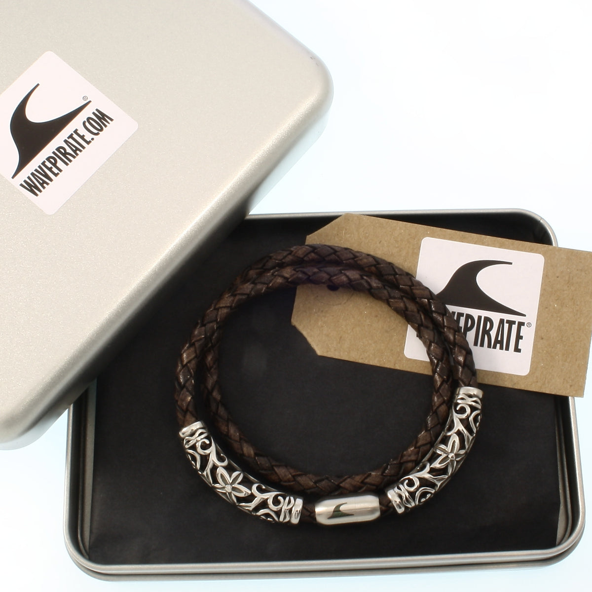 lederhalskette-herren-damen-braun-silber-xo2-geflochten-Edelstahlverschluss-geschenkverpackung-wavepirate-shop-f