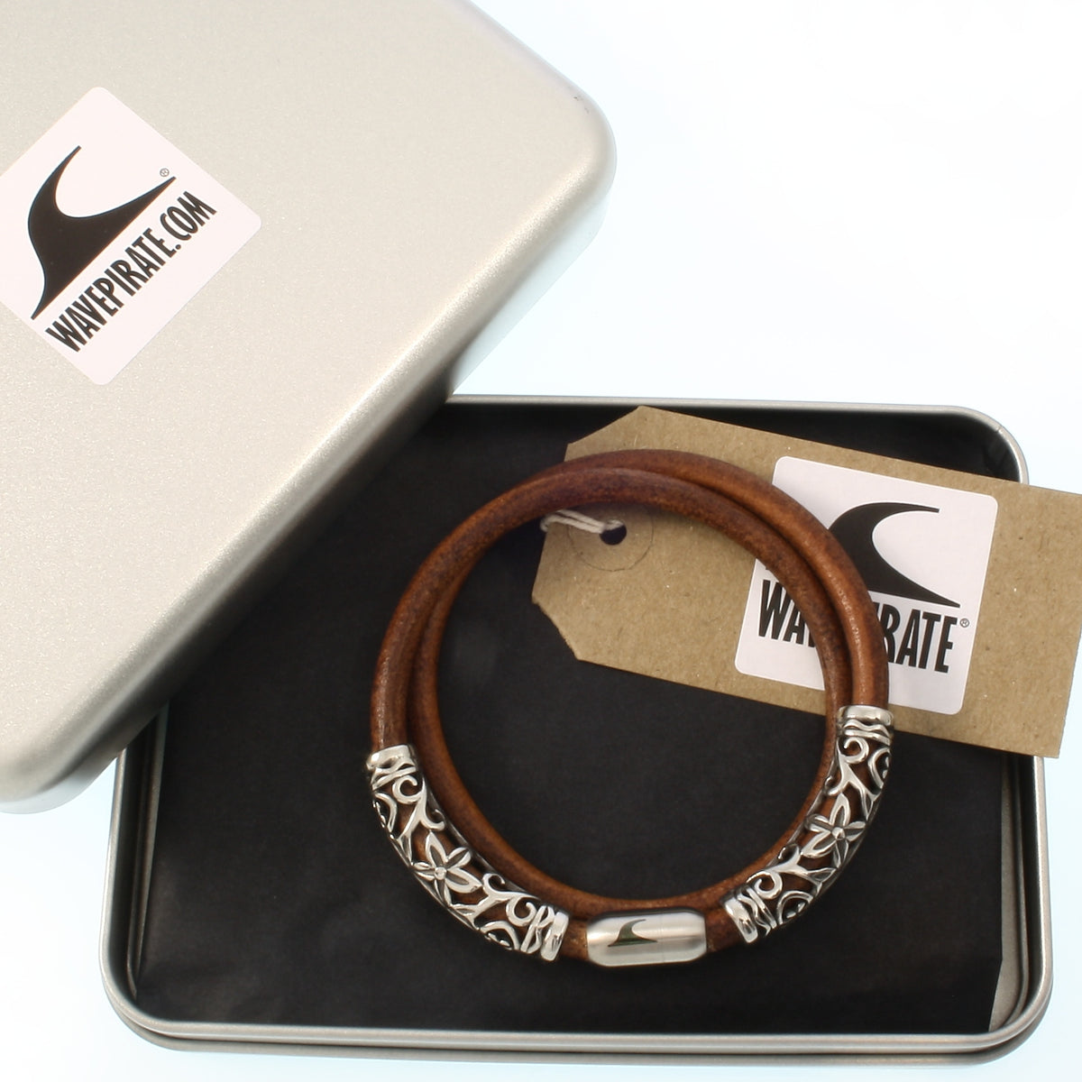 lederhalskette-herren-damen-braun-silber-xo2-riemen-massiv-Edelstahlverschluss-geschenkverpackung-wavepirate-shop-r