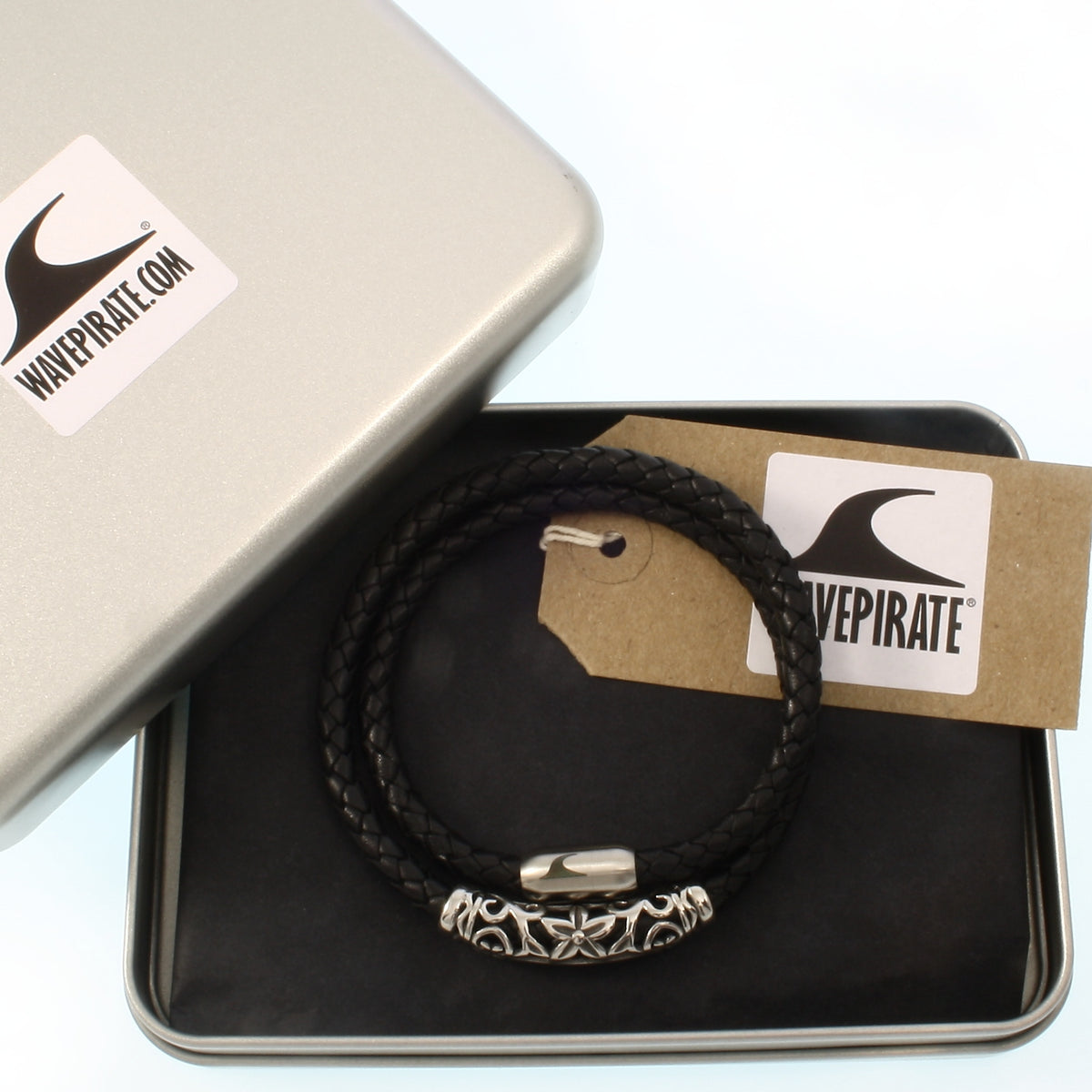 lederhalskette-herren-damen-schwarz-silber-xo-geflochten-Edelstahlverschluss-geschenkverpackung-wavepirate-shop-f