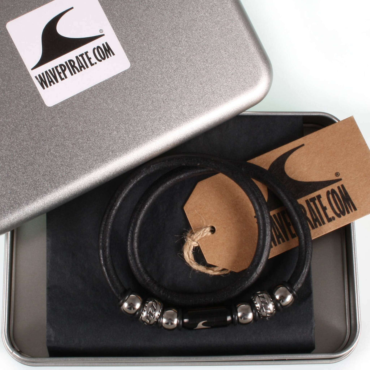 lederhalskette-herren-schwarz-steel-riemen-massiv-Edelstahlverschluss-geschenkverpackung-wavepirate-shop-r