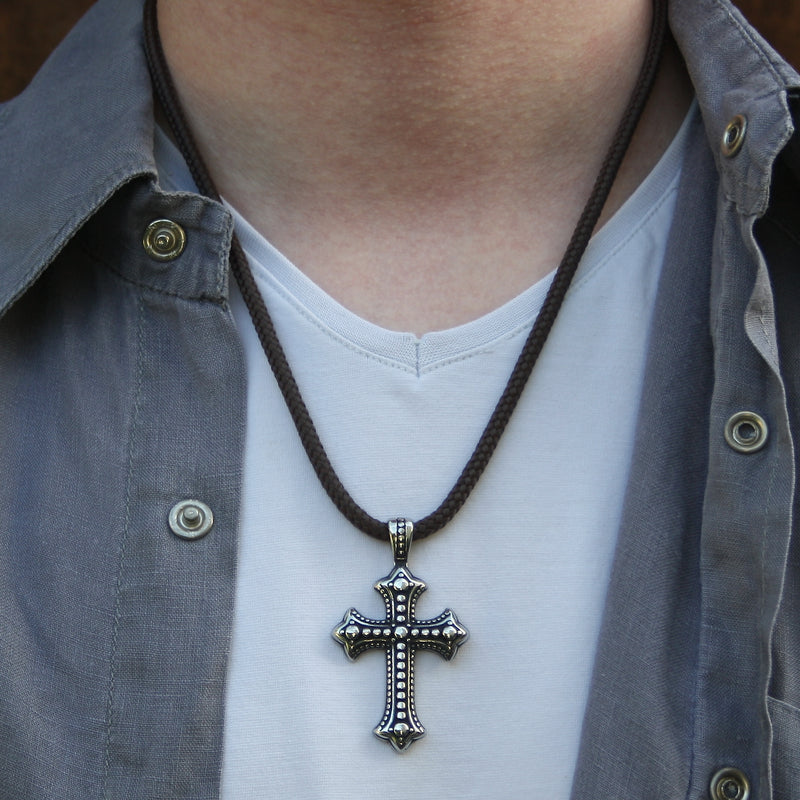 segeltau-halskette-Herren-damen-kreuz-braun-geflochten-Edelstahlverschluss-getragen-wavepirate-shop-st