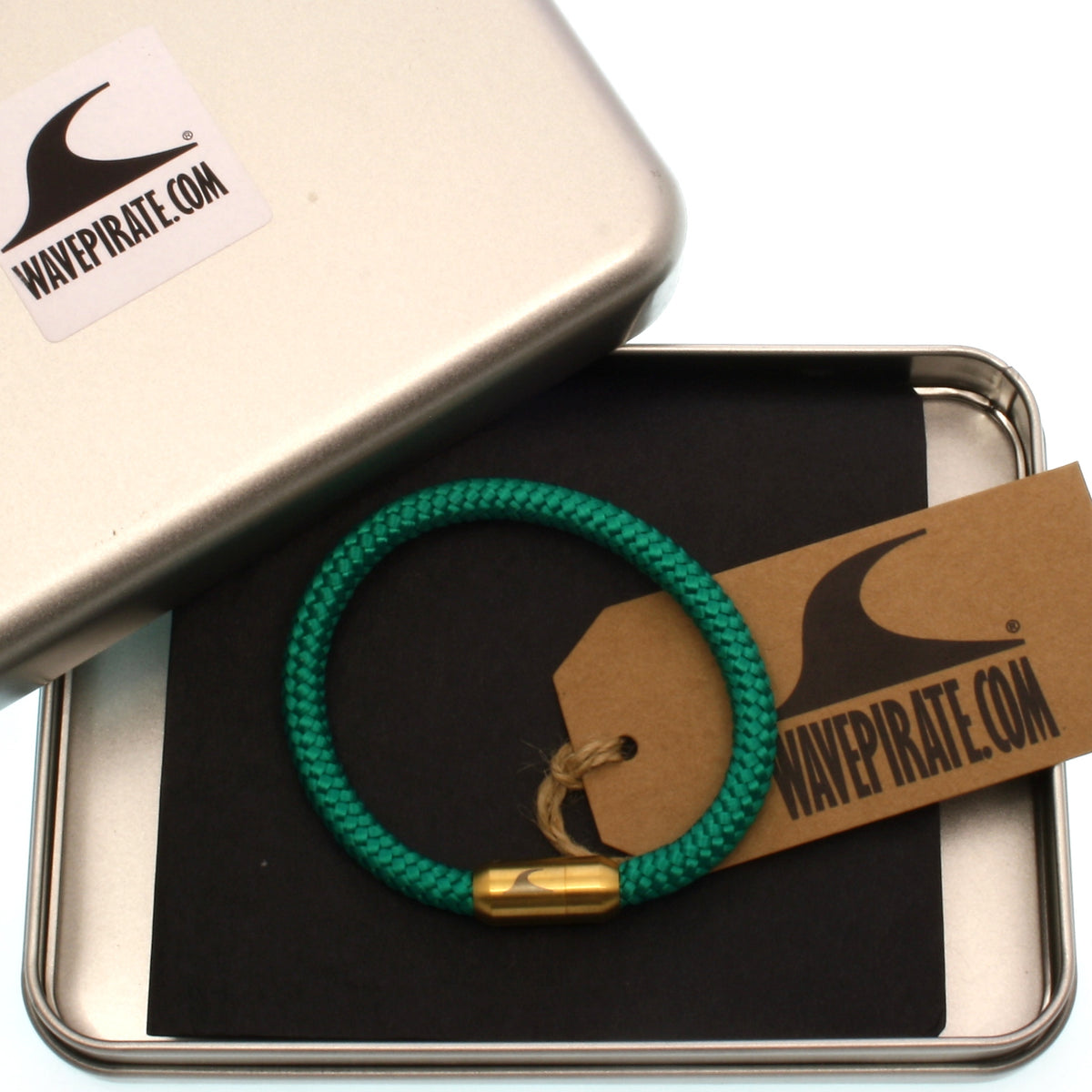 segeltauarmband-herren-damen-gruen-gold-sylt-geflochten-Edelstahlverschluss-geschenkverpackung-wavepirate-shop-st