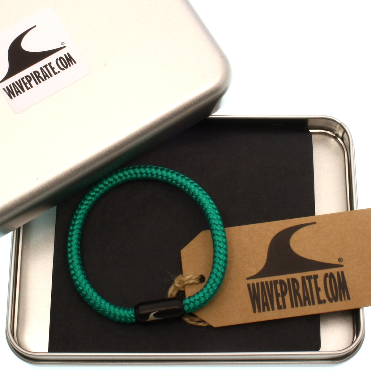 segeltauarmband-herren-damen-gruen-schwarz-sylt-geflochten-Edelstahlverschluss-geschenkverpackung-wavepirate-shop-st