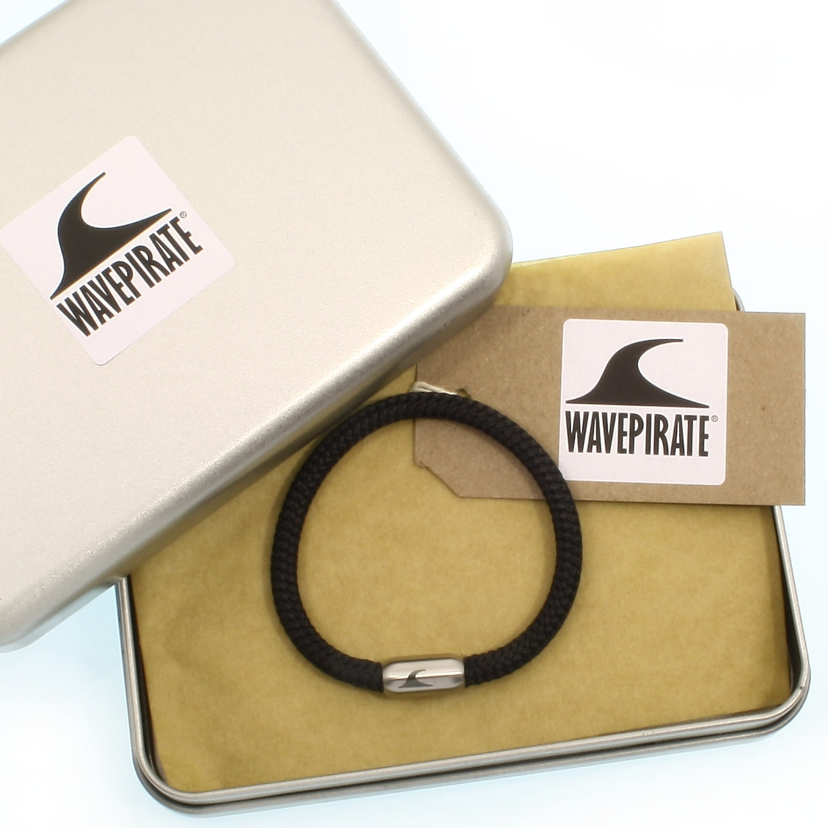 segeltauarmband-herren-damen-schwarz-silber-sylt-geflochten-Edelstahlverschluss-geschenkverpackung-wavepirate-shop-st