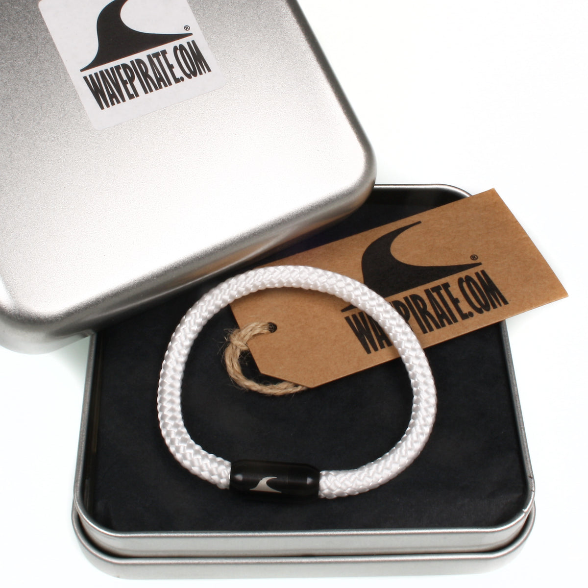 segeltauarmband-herren-damen-weiss-schwarz-sylt-geflochten-Edelstahlverschluss-geschenkverpackung-wavepirate-shop-st