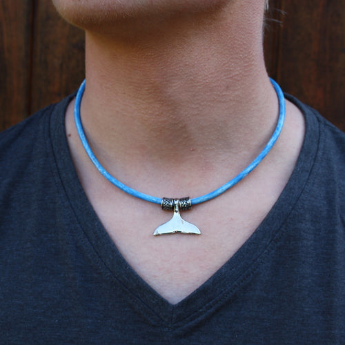 WAVEPIRATE Lederhalskette R Blau mit Edelstahlkarabinerverschluss